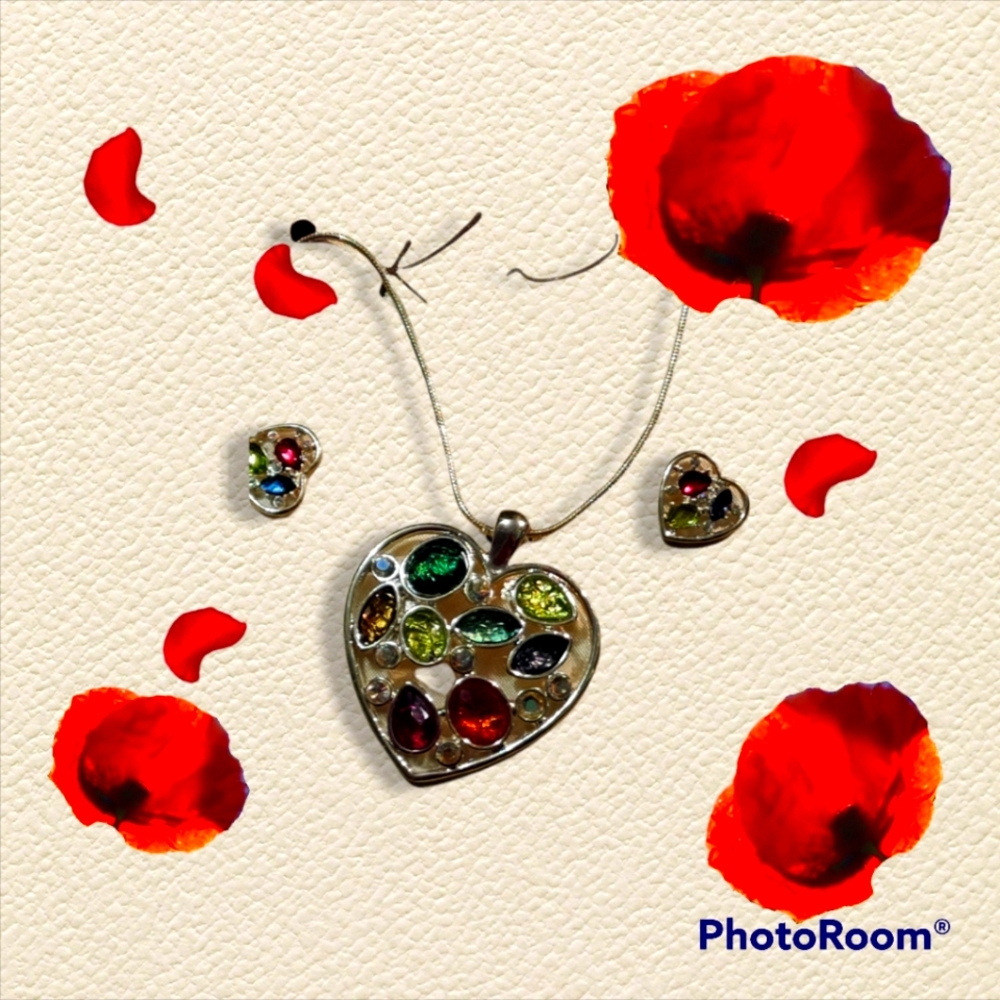 Necklace and earrings set